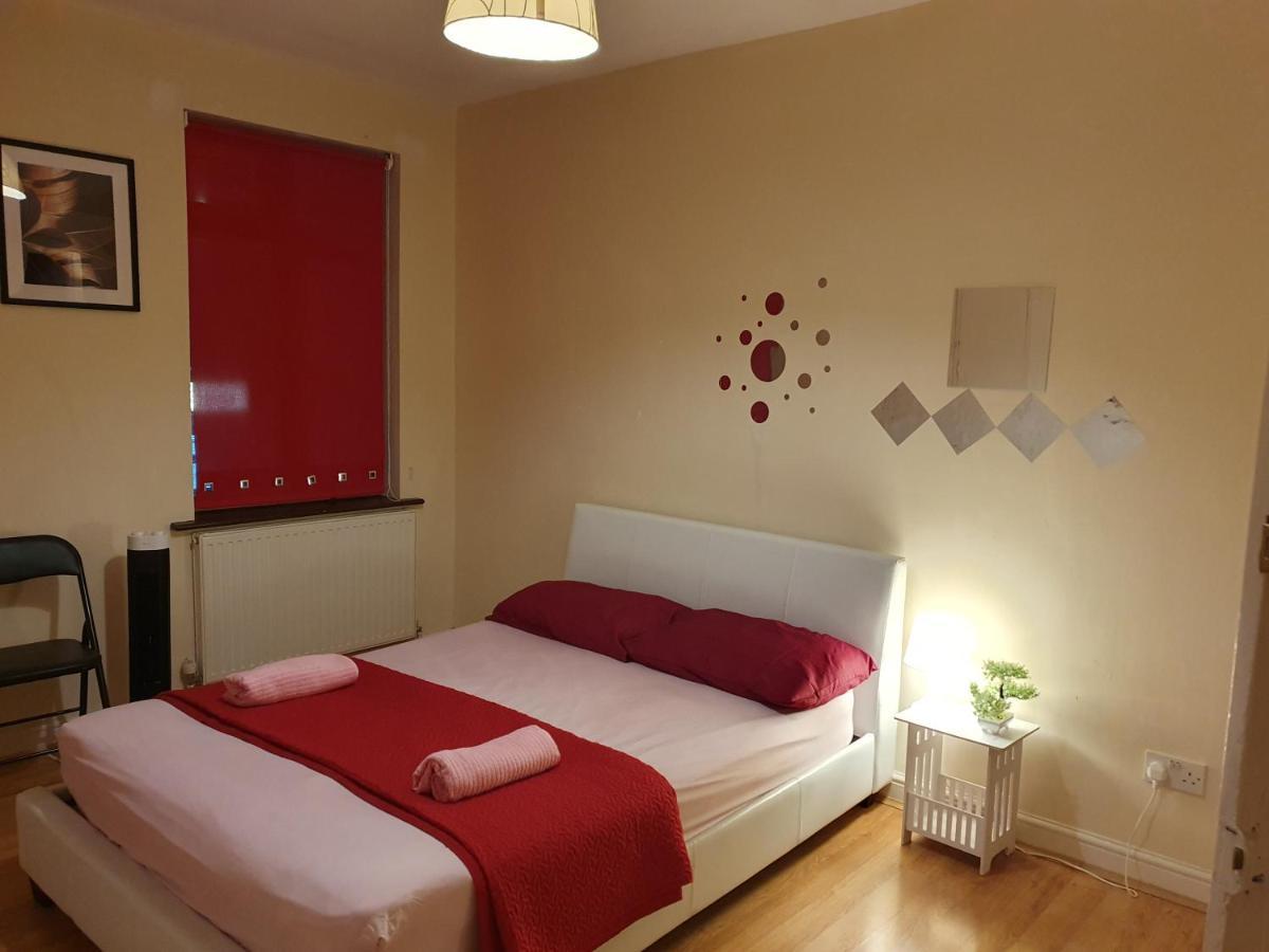 Amh Hotel - Greenford Station Northolt  Extérieur photo